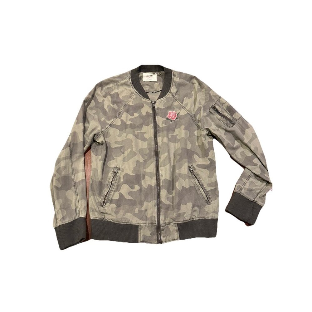 Ashley 26 International Jacket Med Embroidered Roses Military Green Cargo